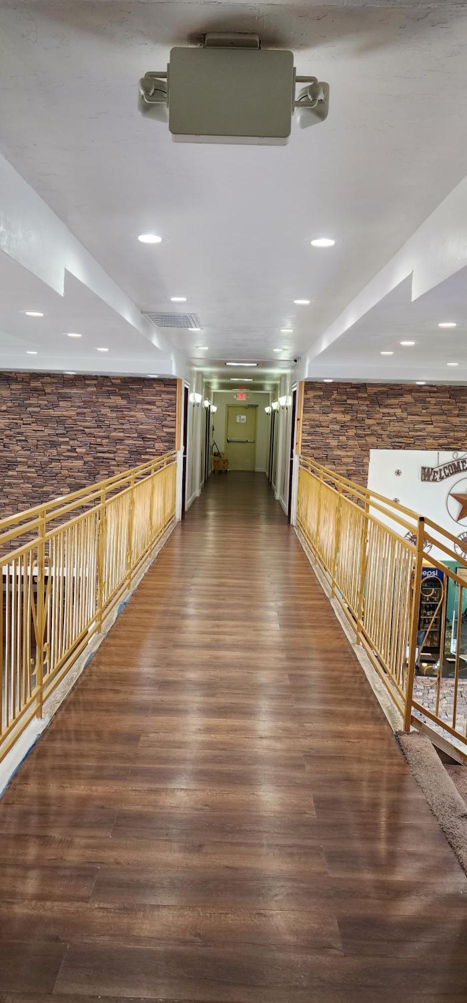 B&J Hotel And Apartments Pecos Exterior photo